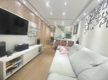 Casa · 123m² · 3 Quartos · 2 Vagas · Sobrado com 3 suítes 2 vagas de garagem área gourmet com churrasqueira na Vila Laís.