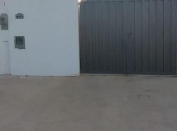 Casa · 52m² · 2 Quartos · 1 Vaga · Casa para alugar em Vila Brasilia de 52.00m² com 2 Quartos e 1 Garagem