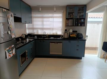 Casa de 4 quartos, Curitiba · Casa com 4 Quartos à venda, 200m² - Jardim Social