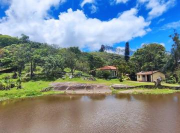 Rural de 3 quartos, Santa Branca · Fazenda à venda em Santa Branca SP - 16,5 alqueires
