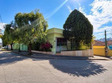 Casa · 372m² · 3 Quartos · 8 Vagas · Encantadora Casa à Venda no Jardim Coronel Peroba