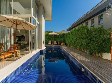Casa · 420m² · 3 Quartos · 4 Vagas · Casa em Condomínio Reserva Allameda, 03 Suítes, 04 Vagas, Piscina Aquecida e Pé-Direito Duplo, Santa