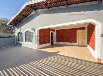 Casa · 198m² · 3 Quartos · 3 Vagas · RE/MAX Vende Casa térrea, no bairro Taquaral com 351m² de terreno e 198m² de área construida, por R