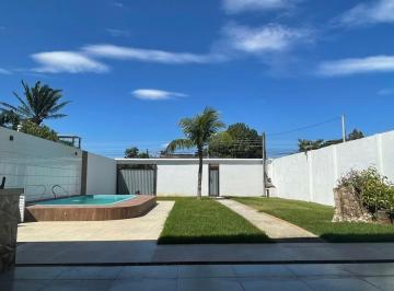 Casa · 360m² · 1 Quarto · 2 Vagas · Casa à venda - em Guaratiba