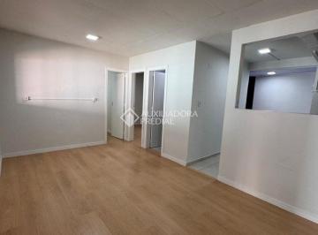 Apartamento · 39m² · 2 Quartos · Apartamento térreo, dois quartos, sala cozinha churrasqueira.