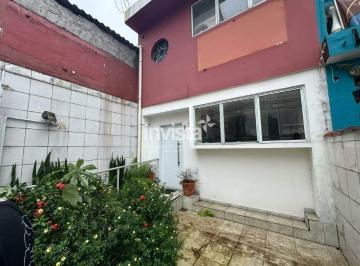 Casa · 190m² · 3 Quartos · 1 Vaga · Sobrado Comercial para Locação no Bairro da Encruzilhada em Santos!
