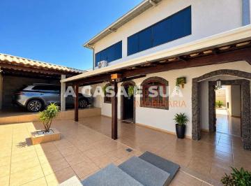 Casa · 180m² · 3 Quartos · 3 Vagas · Casa à venda, 3 quartos, 1 suíte, 3 vagas, Riacho das Pedras - Contagem/MG
