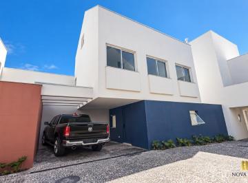 Casa · 138m² · 3 Quartos · 2 Vagas · Casa em condomínio com 3 quartos e 2 vagas, com quintal, no Vista Alegre