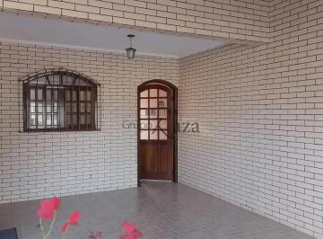 Casa · 260m² · 4 Quartos · 12 Vagas · Casa com terreno comercial - Parque Industrial - 4 Dormitórios - 260m².