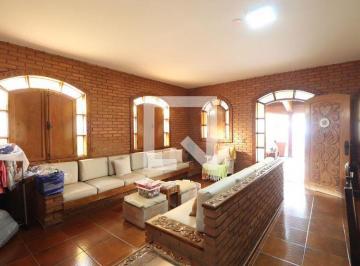 Casa · 250m² · 3 Quartos · 4 Vagas · Casa para Aluguel - Tabajaras, 3 Quartos, 250 m² - Uberlândia