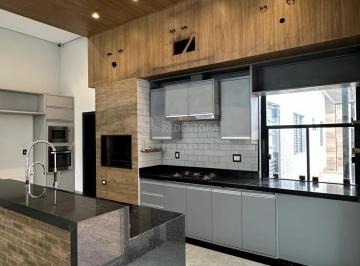 Casa · 300m² · 3 Quartos · 2 Vagas · Casa Padrão em São José do Rio Preto