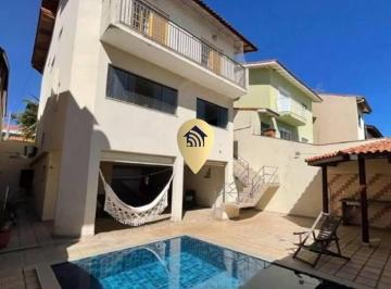 026a4de6af266d394b67cc9fa26fa20214920066 · Casa à Venda com 3 suítes e piscina por R$ 2.300.000