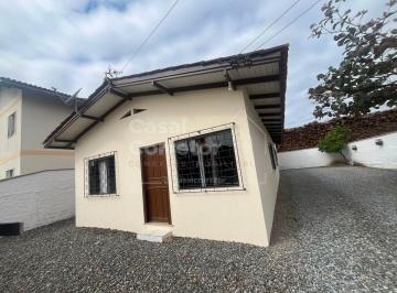 Casa · 110m² · 3 Quartos · 2 Vagas · Casa à venda no bairro Santa Terezinha - Brusque/SC