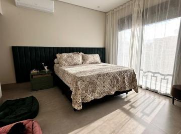 Casa · 230m² · 3 Quartos · 4 Vagas · Condomínio Brisas Residence - Casa à venda no bairro Ribeirão do Lipa - Cuiabá/MT; casa sobrado vend