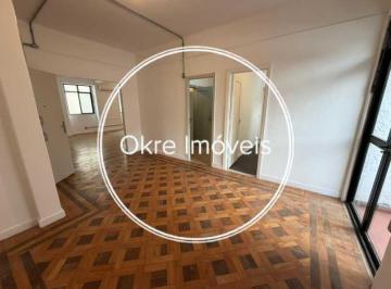 Apartamento · 131m² · 2 Quartos · Apartamento : Padrão / Residencial / Botafogo