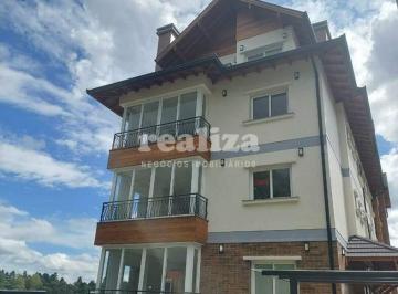Apartamento · 109m² · 1 Vaga · APARTAMENTO COM 3 DORMITÓRIOS EM GRAMADO