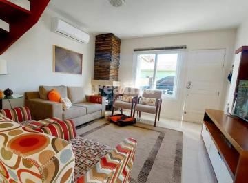Casa · 95m² · CASA COM 2 DORMITÓRIOS EM CANELA
