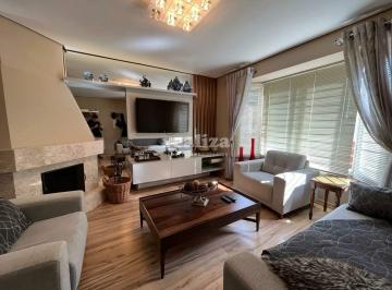 Casa · 108m² · 1 Vaga · CASA COM 4 DORMITÓRIOS EM GRAMADO
