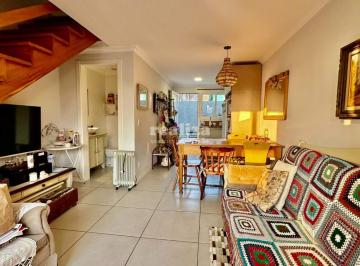 Casa · 78m² · 1 Vaga · CASA EM CANELA COM 02 QUARTOS PERTO DO CENTRO