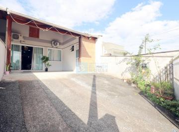 Casa · 70m² · 2 Quartos · 2 Vagas · Casa térrea com 2 dormitórios no bairro Fortaleza Alta!