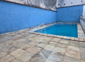 Casa · 240m² · 5 Quartos · Excelente oportunidade de compra: Casa de 5 quartos e 3 banheiros em Canhema, Di