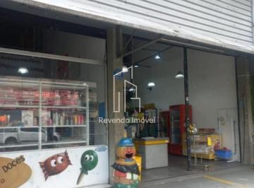 Comercial · 250m² · 4 Vagas · Oportunidade Única: Ponto Comercial na Mooca com 4 Vagas de Garagem e 250m² de Área