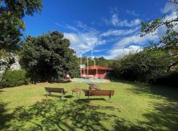 Rural · 285m² · 3 Quartos · 4 Vagas · Espetacular Chácara em Condomínio na Fazendinha, Carapicuíba-SP 3 suítes, Piscin
