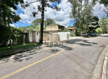 Casa · 344m² · 3 Quartos · 8 Vagas · Imperdível Casa à Venda em Cotia-SP na Vila Santo Antônio com 3 Quartos, 3 Suíte