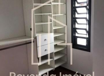 Casa · 172m² · 4 Quartos · 2 Vagas · Casa com 4 dorm. 1 suíte 4 banheiro 2 vagas de garagem