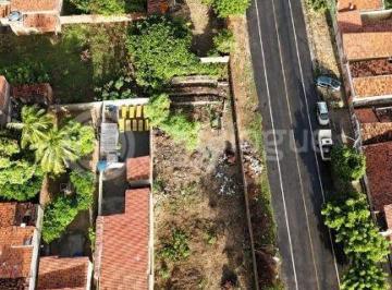 Terreno · 1680m² · Investidor/ Empreendedor terreno com duas casas para fins comercial e residencial no centro de Mosso