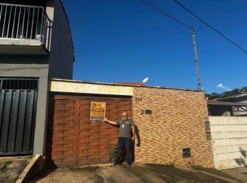 Imagem 1 · Casa para aluguel em Centro, Nepomuceno
