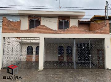 Casa · 188m² · 4 Quartos · 3 Vagas · Sobrado vago e amplo em Moema de 250m² de terreno e 188m² de área construída com 4 quartos, 4 banhei
