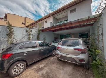 Apartamento · 230m² · 3 Quartos · 3 Vagas · Apartamento de 230 m² com 3 quartos à venda no Parque Turistas