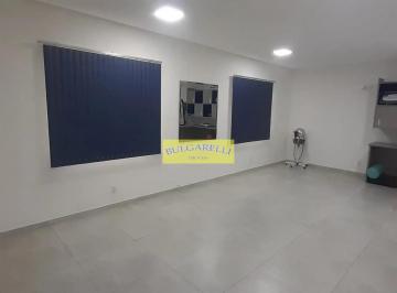 Comercial · 30m² · Sala Comercial para alugar em Vila Vianelo de 30.00m²