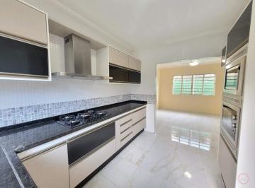 Casa · 161m² · 3 Quartos · 2 Vagas · Casa para alugar em Tucura de 161.00m² com 3 Quartos, 1 Suite e 2 Garagens