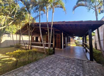 Casa · 177m² · 3 Quartos · 2 Vagas · Casa para venda e aluguel em Centro de 177.00m² com 3 Quartos, 1 Suite e 2 Garagens