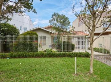 Casa de 3 quartos, Curitiba · Casa em madeira antiga, com 102 m2, terreno com 537m2 ZR-2