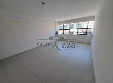 Comercial · 385m² · 8 Vagas · Prédio Centro Jacareí 385,57.