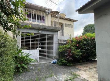 Casa de 3 quartos, Recife · Casa de 720 m² com 3 quartos à venda em Iputinga