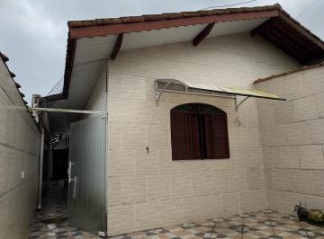Casa · 80m² · 2 Quartos · 2 Vagas · Casa para alugar no Suarão em Itanhaém com 2 dormitórios, 2 vagas e churrasqueira