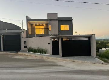 01.jpg · Casa para Venda em Bragança Paulista/SP - 3 Dorm. 160 m2 Área Útil