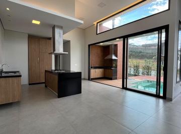 Foto 01 · Condomínio Euroville II Casa Plana com 3 Suites, Escritório, em Bragança Paulista