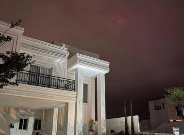 Casa de 3 quartos, Votorantim · Casa de 310 m² com 3 quartos para aluguel em Alphaville Nova Esplanada
