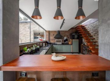 Casa de 3 quartos, São Paulo · Casa de 195 m² com 3 quartos à venda em Indianópolis