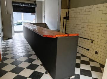 Comercial de 2 quartos, São Paulo · Prédio a venda no Jardim São Paulo, próximo ao metrô.