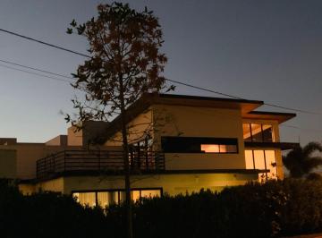 Casa · 365m² · 3 Quartos · 4 Vagas · Casa à Venda - Terras Alphaville | Anápolis - GO