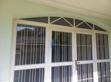 715f3662c7216e2f863e787e9c7b399bdb8d8181 · Casa com 4 quartos e piscina