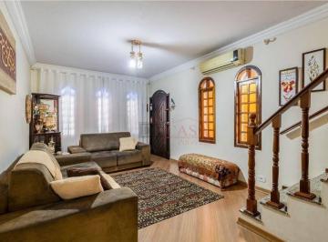 Casa · 142m² · 3 Quartos · 2 Vagas · Sobrado à Venda. 3 dormitórios, terraço, hidromassagem, 2 vagas de garagem. 142m