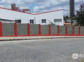 7ab1de1e679a1429b453c0567e193932032d1042 · Casa com 3 dormitórios para alugar, 223 m² por R$ 2.500,00/mês - Alto Branco - Campina Grande/PB