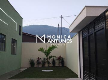Casa · 2 Quartos · 4 Vagas · Casa na Praia de Itaipuaçu com 2 Quartos, Suíte e Churrasqueira